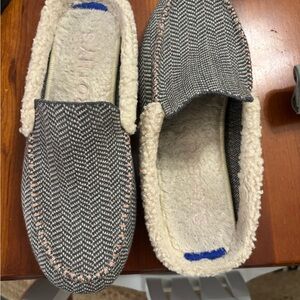 Rothy's Gray Herringbone Slippers